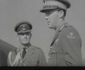 Bestand:Bezoek van Prins Bernhard aan de Koninklijke Nederlandse Militaire Vliegschool.jpg