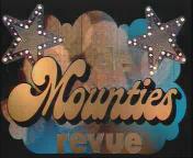 Bestand:De Mounties revue (1979) titel.jpg