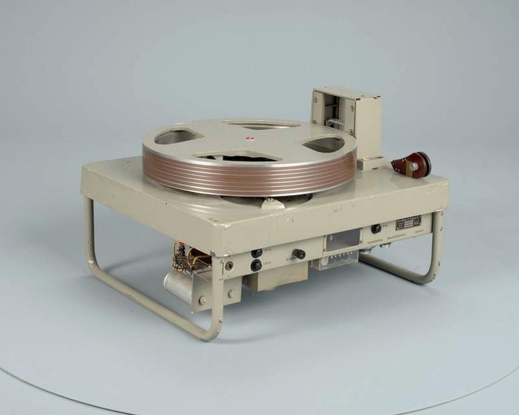 Bestand:PauzetekenmachineBG0133595 r con.jpg