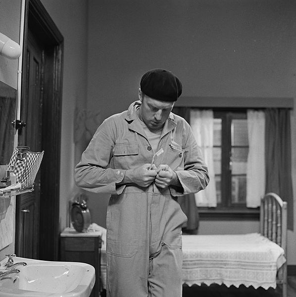 Bestand:FTA001021279 010 con.jpg