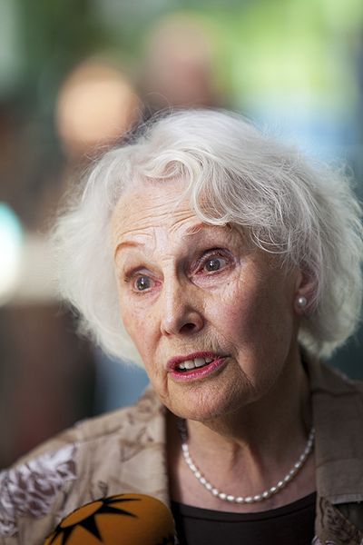 Bestand:Goedenavond dames en heren 0179.jpg